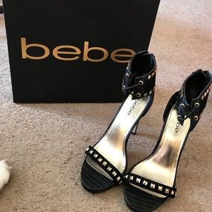Bebe FAIRAH STUDDED SANDALS